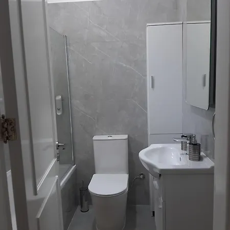 H&o Elegant Maisonette In Paradise Garden *