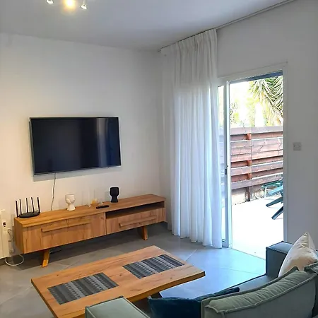 H&O Poolside Maisonette At Paradise Gardens, Paphos בית נופש *