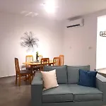 Holiday home H&o Elegant Maisonette In Paradise Garden *