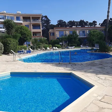 H&o Poolside Maisonette At Paradise Gardens, Semesterbostad Paphos