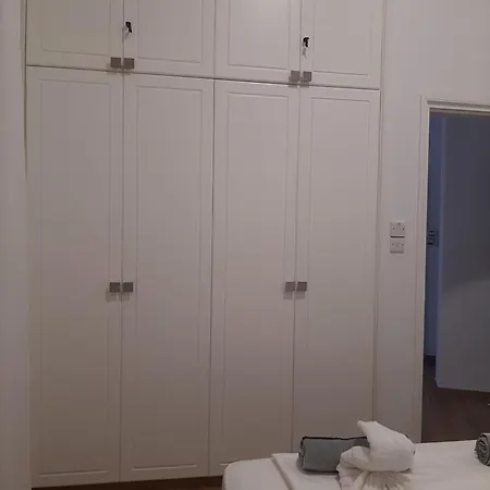 H&o Elegant Maisonette In Paradise Garden 度假居