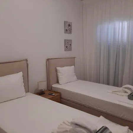 H&o Elegant Maisonette In Paradise Garden *