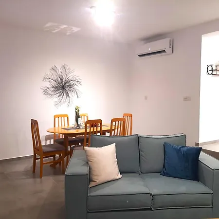 Holiday home H&o Elegant Maisonette In Paradise Garden *