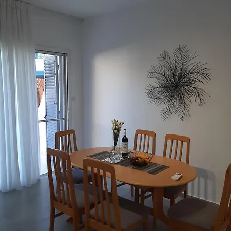 H&o Elegant Maisonette In Paradise Garden 파포스